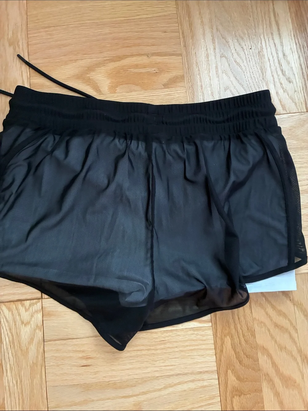 ALO Yoga Black Mesh Shorts Medium - Picture 6 of 6
